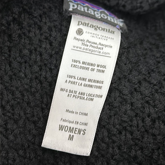Patagonia Womens Sweater size Medium Black Knit Merino Wool Button Cardigan - Picture 6 of 10